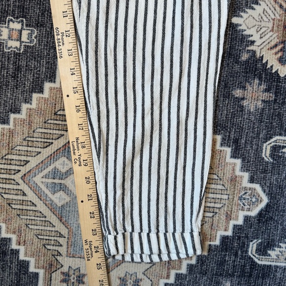 Old Navy Linen Blend Mid-Rise Cropped Striped Pull On Pants Women’s Size Small - Picture 13 of 13